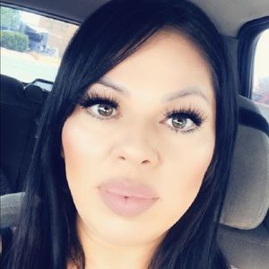 Meet your Posher, Viviana